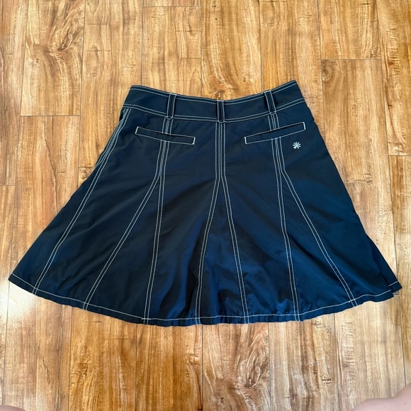 ATHLETA Women’s Black A Line Skater Flare Skirt Inner Shorts Size 6 - Picture 6 of 8